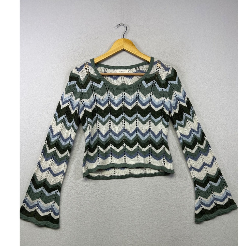 Boho Retro No Comment Womens Size Medium Green Chevron Bell Sleeve Knit Top Y2K